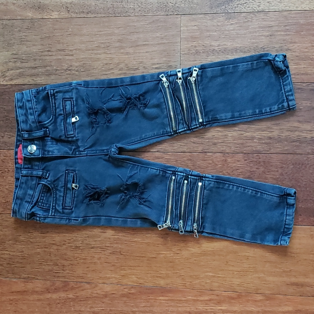 Haus of Jr | Distressed Jeans